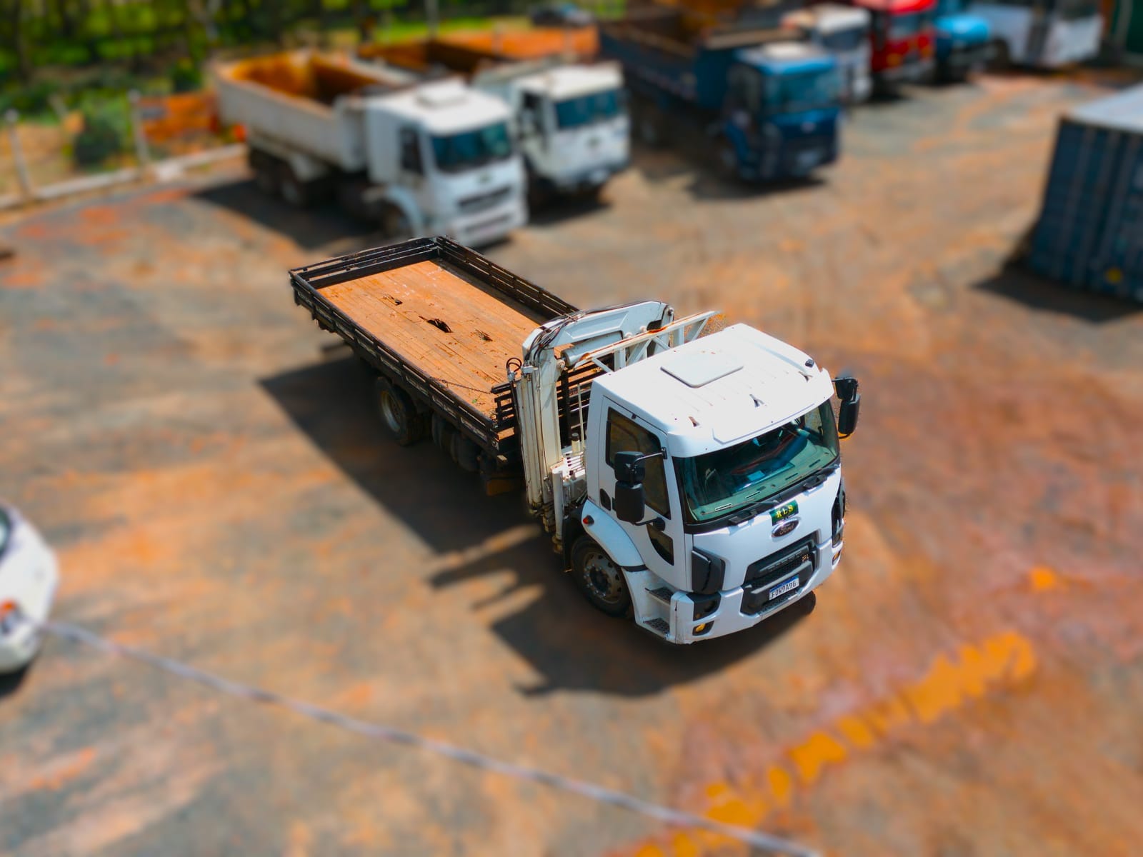 Caminhão munck Ford Cargo da RLS